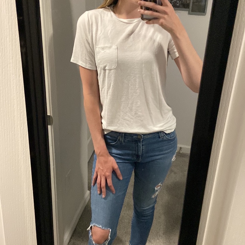 Banana republic tshirt